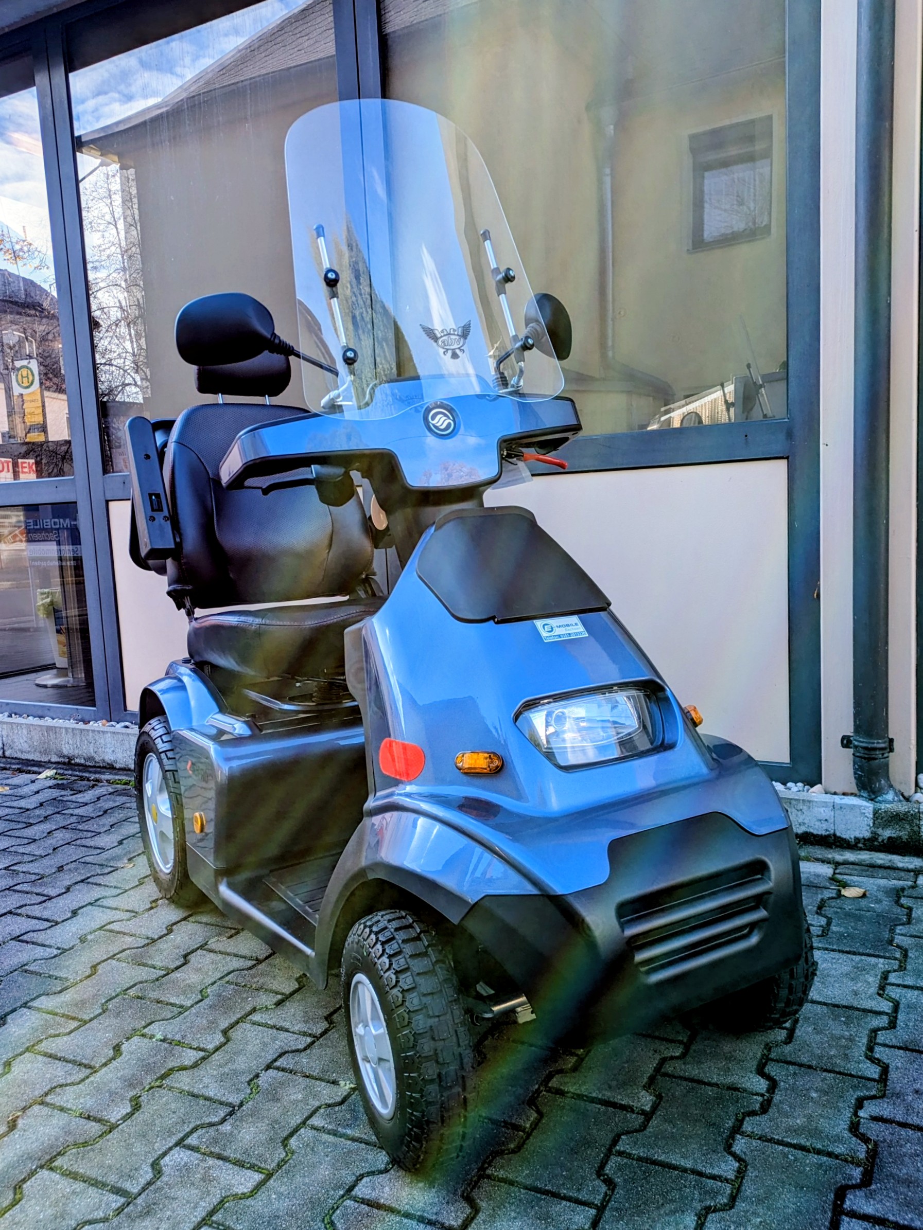 15 km/h - Gebrauchtmobil - Oberklasse